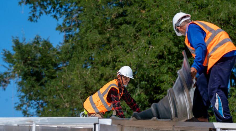 Expert new roof installation services in South Lancaster, MA